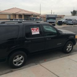 2004 Ford Explorer