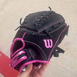 Wilson Flash Fastpitch Softball Glove – Black & Pink – Genuine Leather