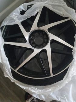 22in Rims Black And Chrome