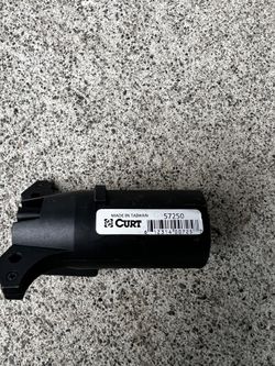 CURT 57250 7-Way RV Blade Vehicle-Side to 5-Way Flat Trailer Wiring Adapter