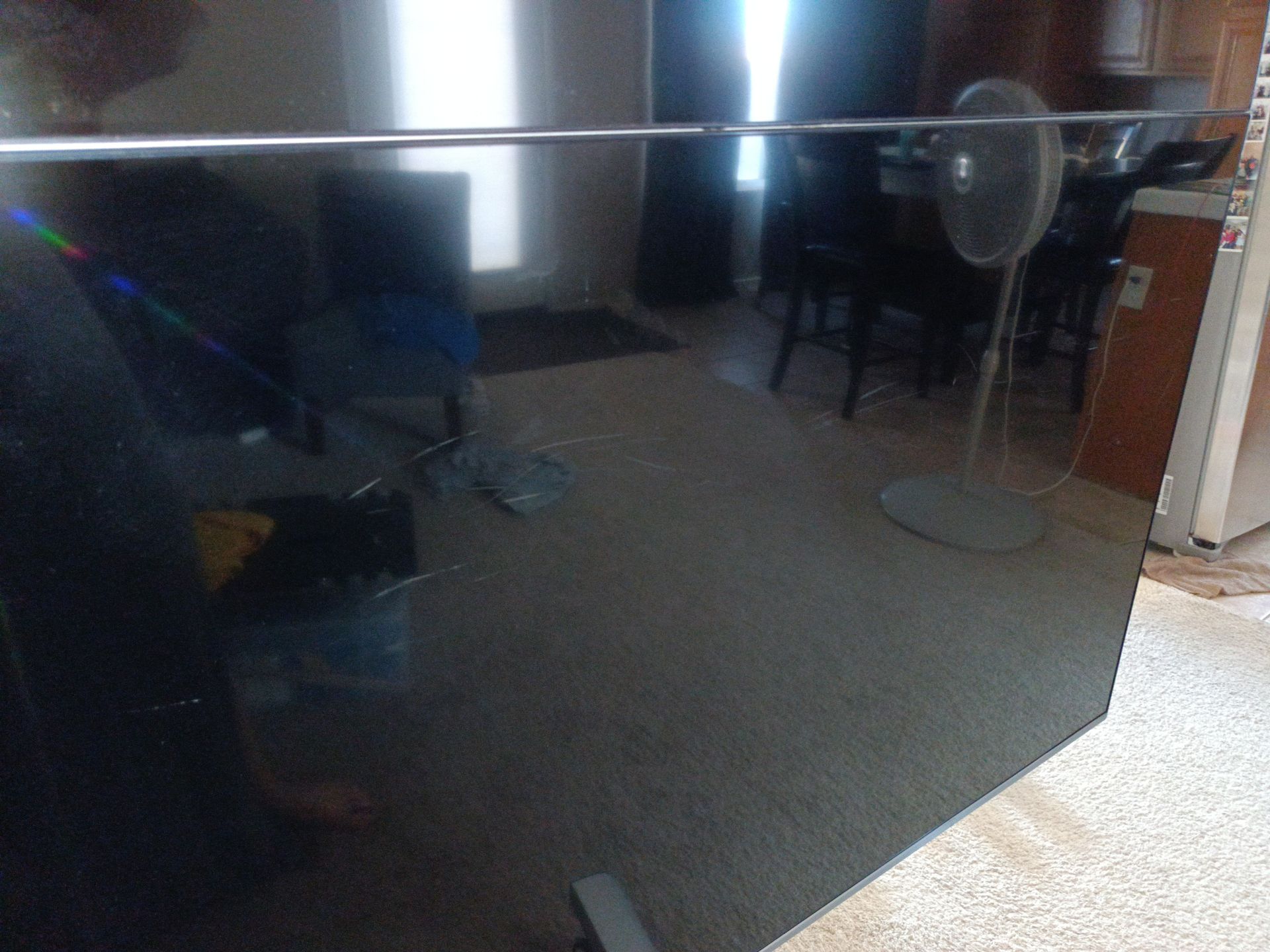 Video Wall Bundle with (4) SAMSUNG TVs with rolling stand & screen split controller, 111 inches total diagonal length
Condition is used for a few eve