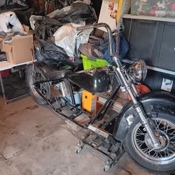 Harley Davidson Twin Cam Chopper Project