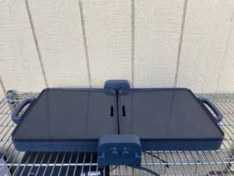 Electric Griddle with Dual Zone Controls