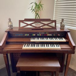 Vintage Lowery Jamboree Magic Genie Organ