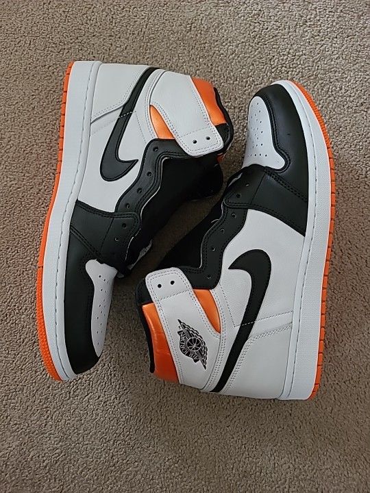 Air Jordan Retro 1 High "Electro Orange " Size 13 Men