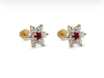 14k Pretty Gold Flower Earrings