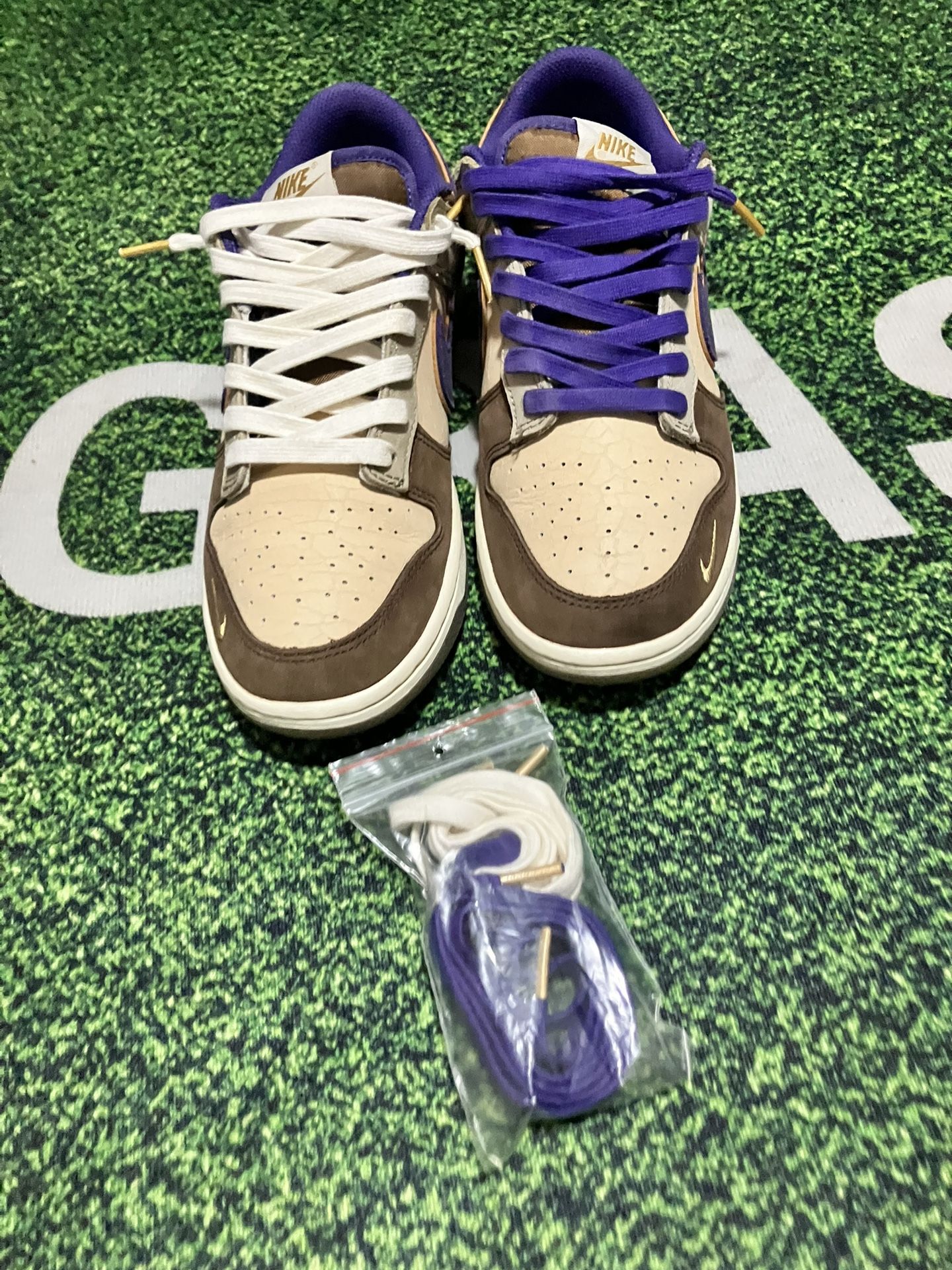 Nike Dunks 