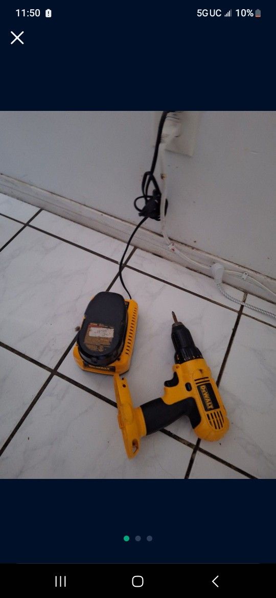 Dewalt Drill With Charger 