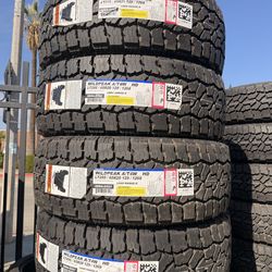 295/65r20 Falken tires nuevas con 70,000 millas de garantía las 4