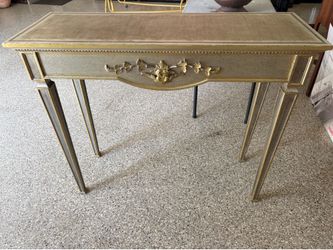 Decorative table