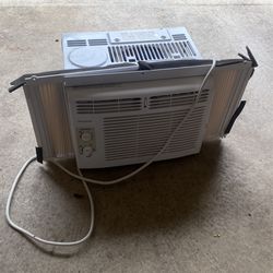 Window Mounted AC Unit