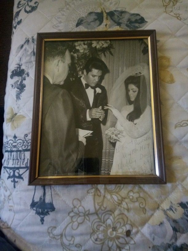 Elvis Presleys Wedding + Bonanza