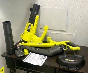 Ryobi One+18 V Cordless String Trimmer/ Edger & Blower Kit 2.0 Ah Battery and Charger