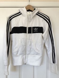 Women’s adidas hoodie small
