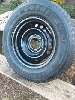 (1) Tire And Wheel .. Ready To Use 17" 6 Lug ... Balanced  Lots Ofbtread