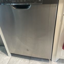 DISHWASHER GE NUEVA 