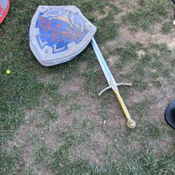 legend of zelda shield backpack 