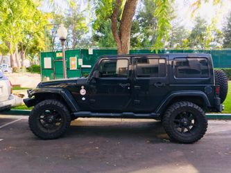 2013 Jeep Wrangler Unlimited Custom