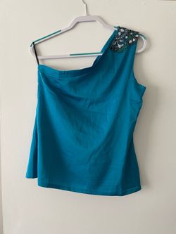NWT Women’s Off Shoulder Blouse Size M