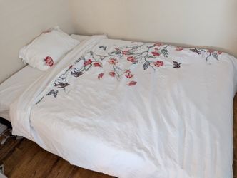 BED FRAME MATTRESS SET WITH DUVET COVER