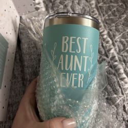 New! Hot/Cold Best  Aunt Ever Cup with Straws