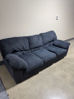 Pull out 3 seater couch.