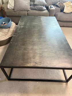 Modern Industrial Coffee Table – Metal Frame