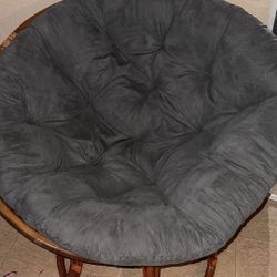 Papasan With Cushion Included