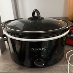 Small Crock Pot 