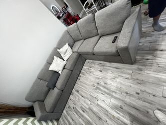 Home Reserve Sectional