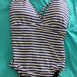 Navy And Cream Textured Stripe One Piece Bathing Suit By Island World Swim Size Medium 6-8 New