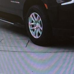 2021 Suburban Wheels/Tires (4)