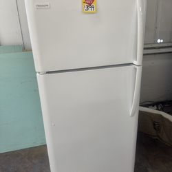 USED FRIGIDAIRE REFRIGERATOR