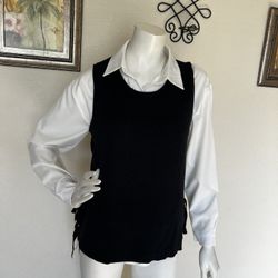 Cute black vest/sweater size M 