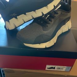 Reebok Woman’s Shoes Size 9