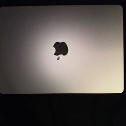 2022 Apple MacBook Air M2