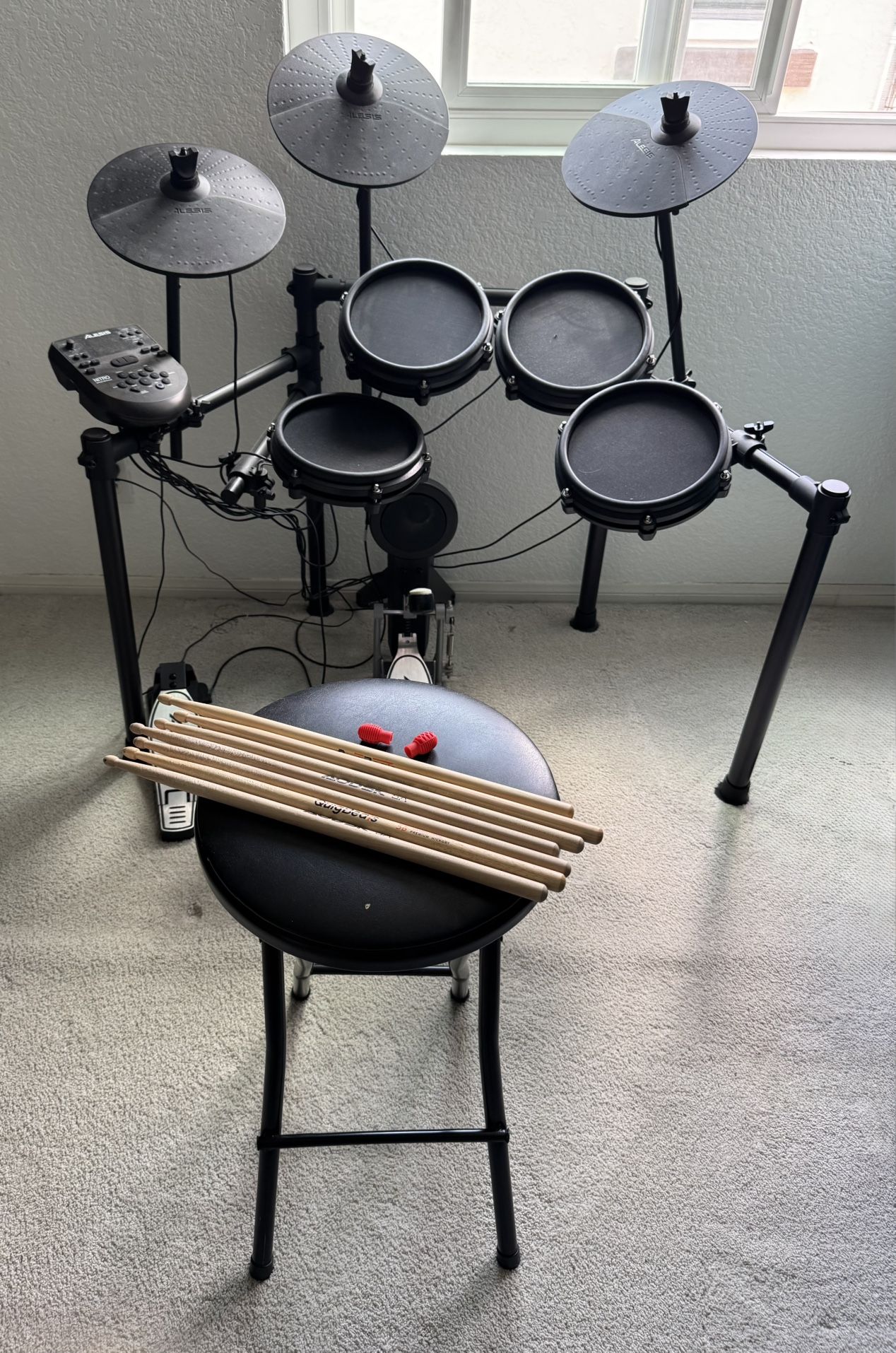 Alesis Nitro Mesh Kit - Electronic Drum Set With Drumsticks And Stool