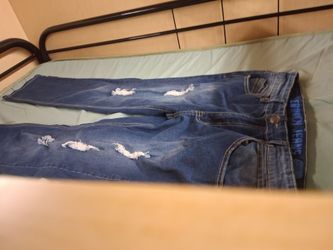 32 by 34 Crunch blue jeans