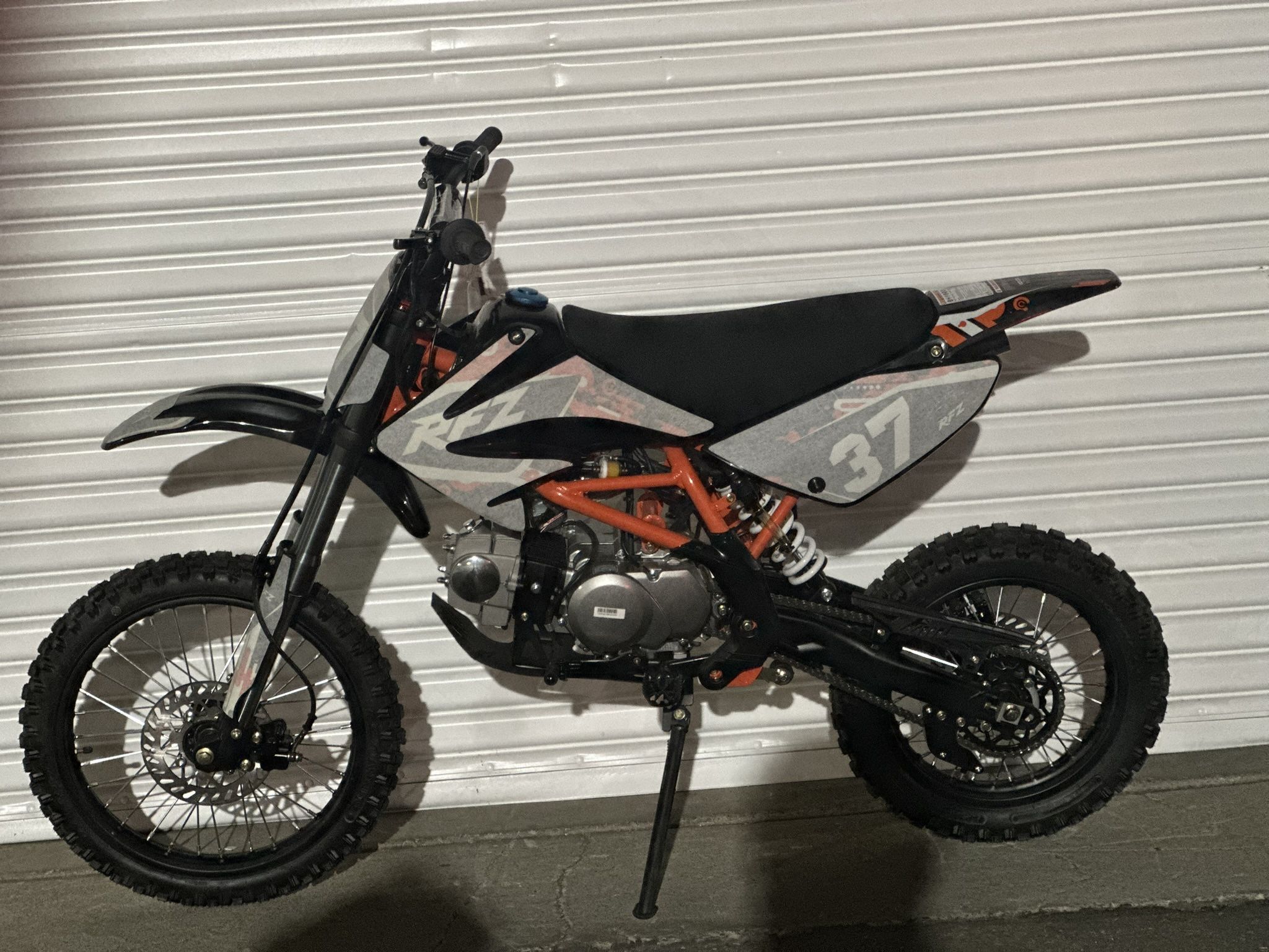 Brand New Dirt Bike For Teen And Adults