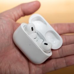 Wireless Earbuds with Charging Case