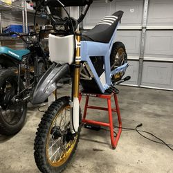 Tuttio Soiel01 -Powder Coated And Custom Suspension