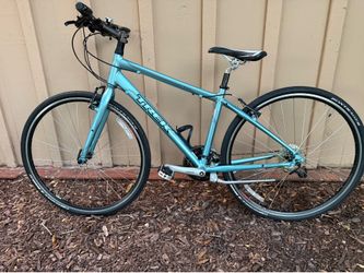 Trek 7.3 FX WSD women's hybrid bike 24 speed hybrid bike