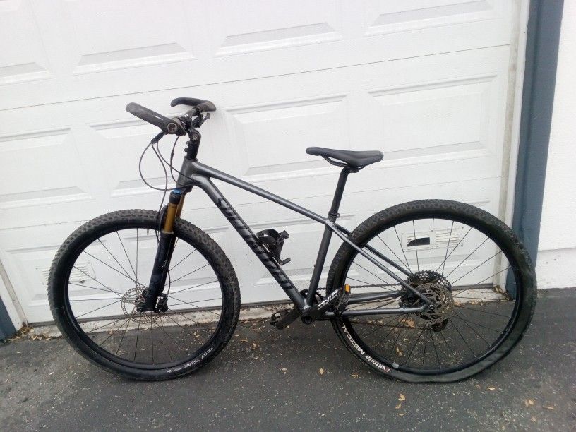 Specialized ISO 4210-2-2014-M Dark Grey Color