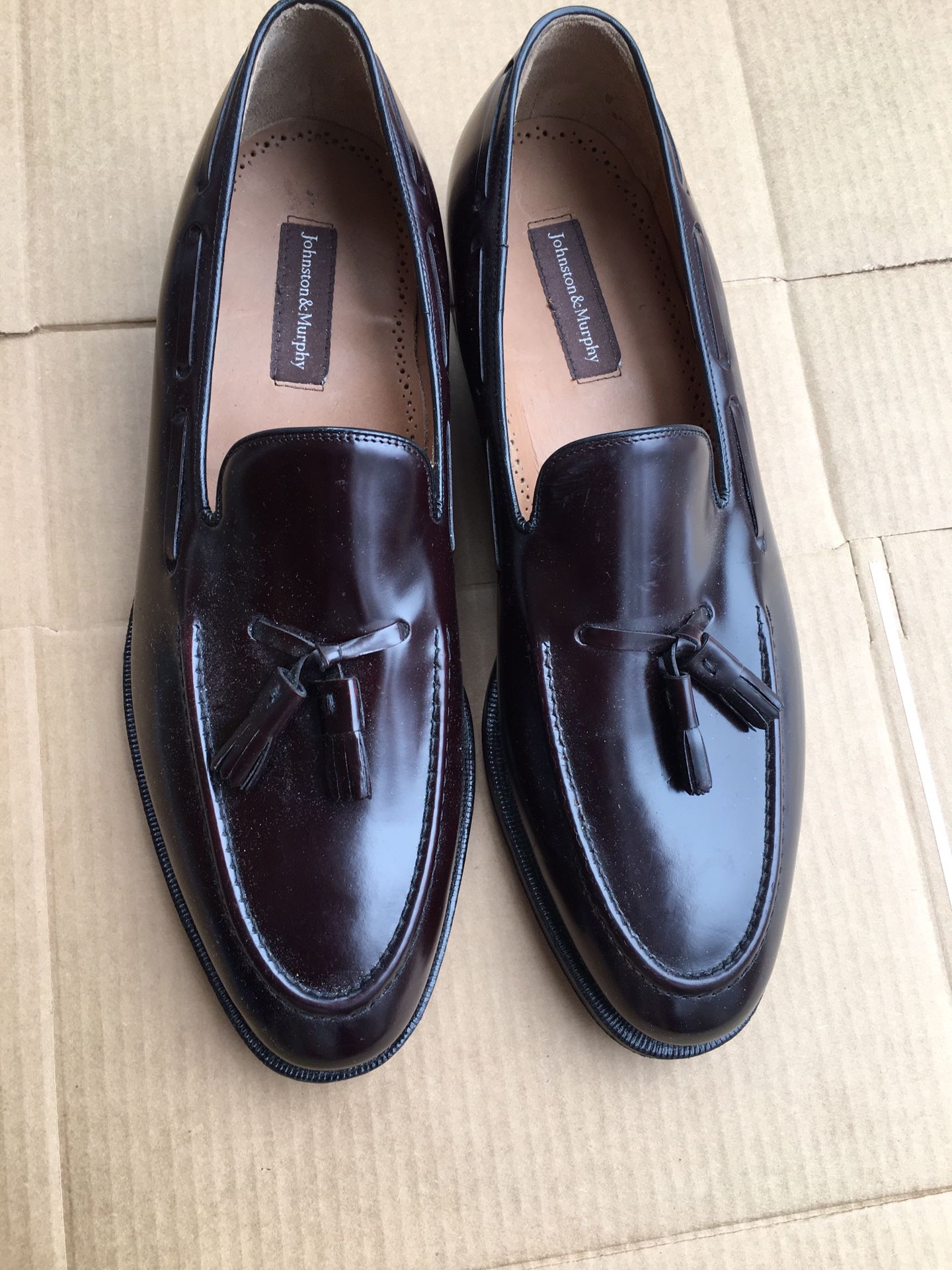 New Johnson & Murphy’s cordovan leather loafers sz 13