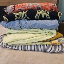 Whole Lot Of Womens Clothing - Size M
