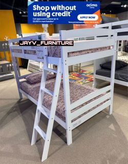 New twin bunk beds with mattress