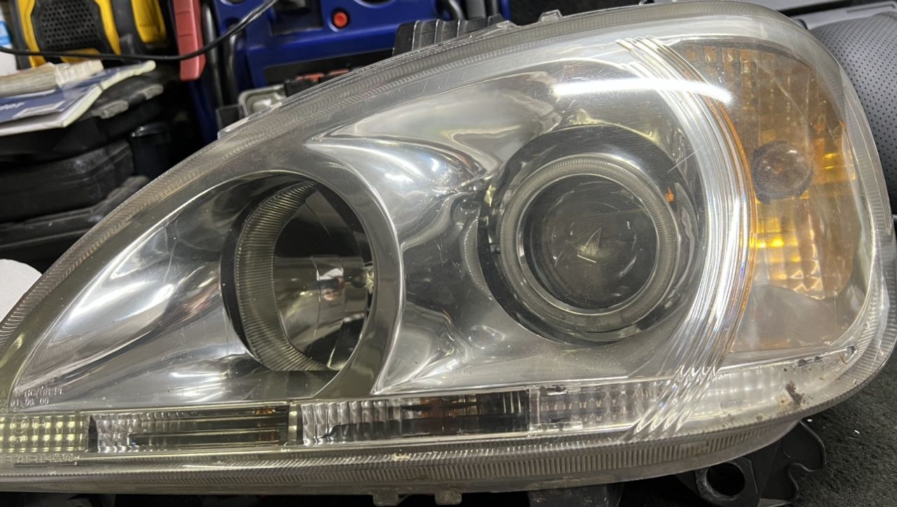 2000-03 Mercedes ML55 OEM Drivers Side Headlight