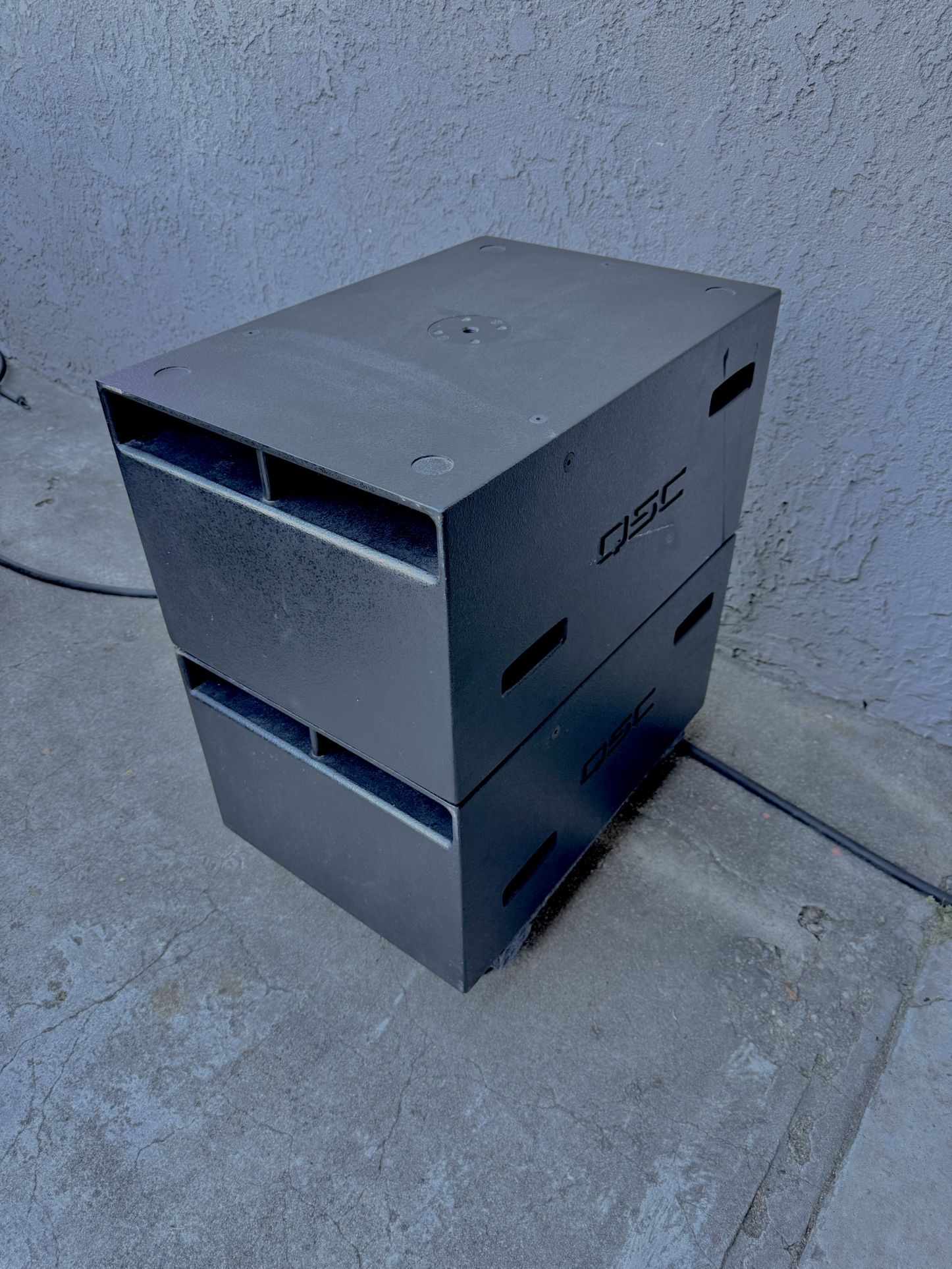 QSC GP212 (Wide Line Line Array Sub) Passive