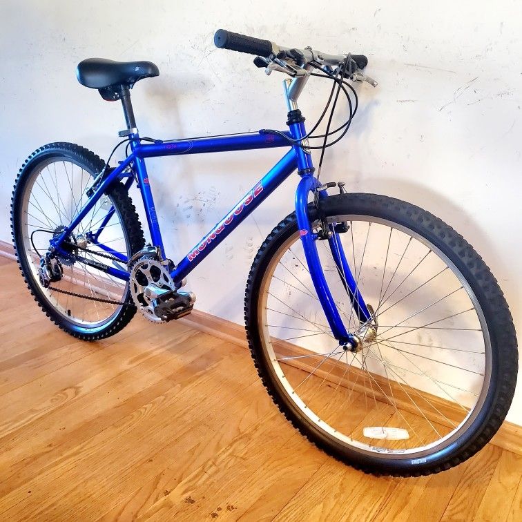 21 Speed Mongoose DX 3.3 Mtn Touring All Terrain Bike