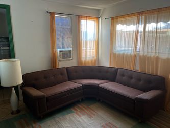 Authentic MCM Kroehler sectional couch